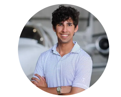 Daniel Ruiz Jimenez in front of a jet